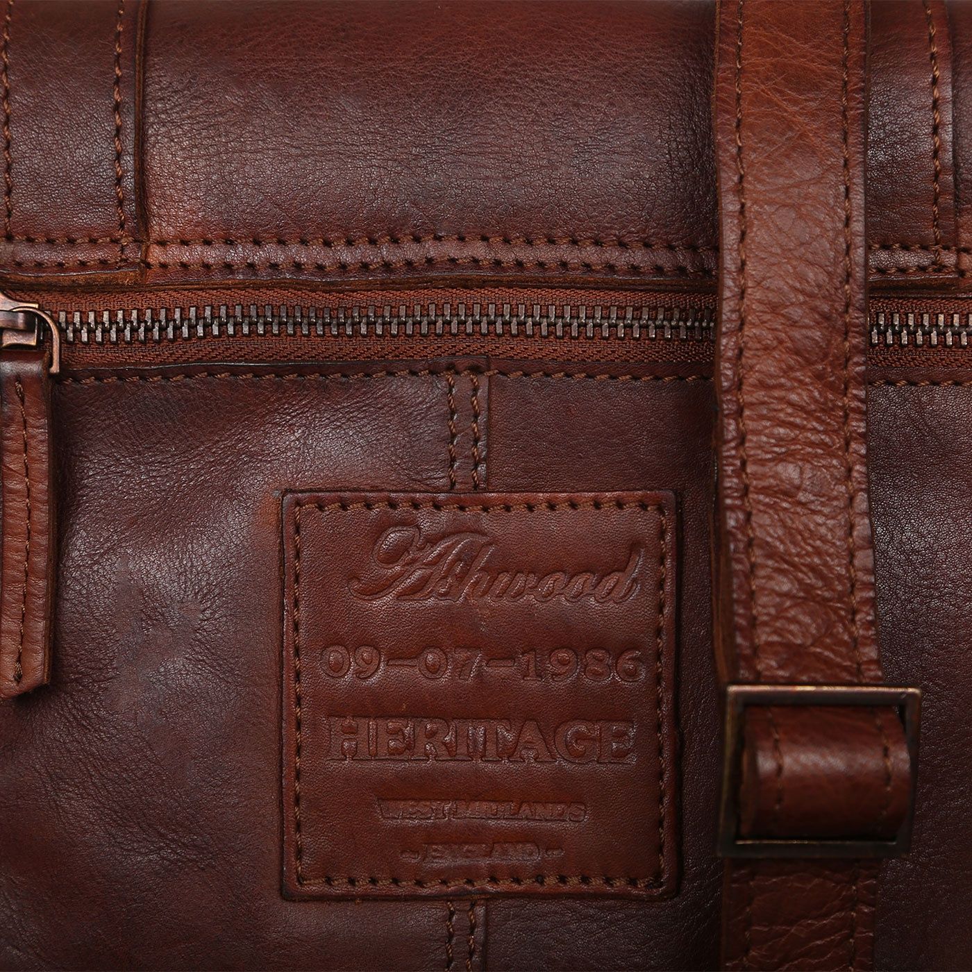 - Ashwood Leather 7995