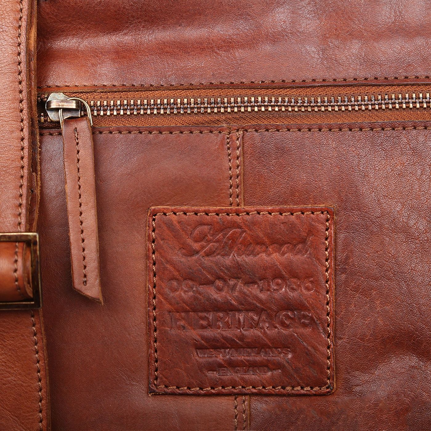 - Ashwood Leather 7994