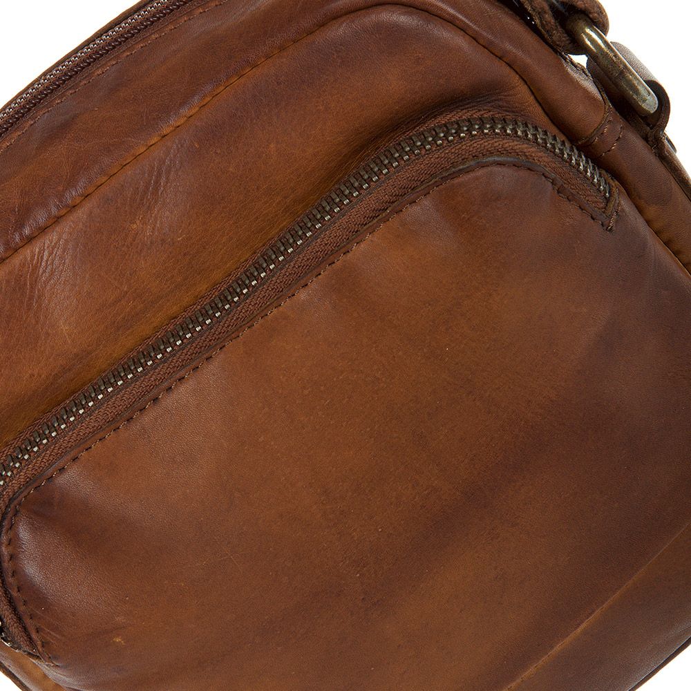 - Ashwood Leather 1332